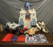 1986 LJN Thundercats Cats Lair, Thunder tank, And Other Vehicles Vintage Lot.