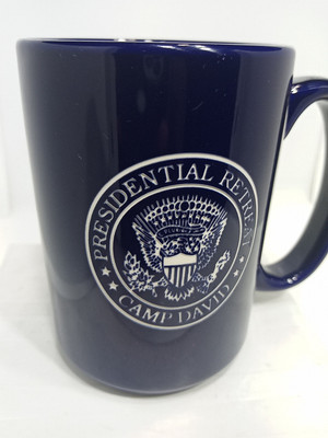 CAMP DAVID MUG. UNITED STATES PRESIDENTIAL RETREAT MUG. U.S CAMP DAVID MUG. B365