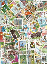 100 Timbres FOOTBALL Différents