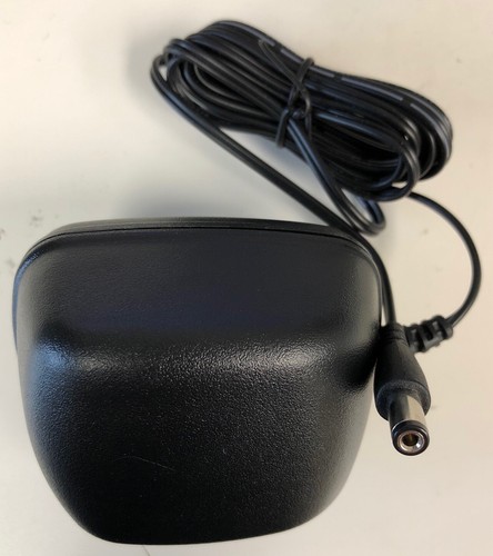 Neu AUVIO AC Adapter Modell KA12D120065044U Ausgang 12 V 650mA Cat Nr. 1200877 - Bild 2 von 3