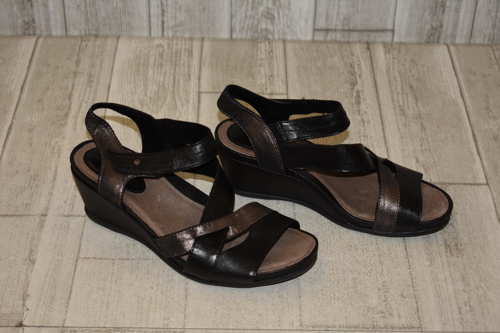 earth thistle sandal