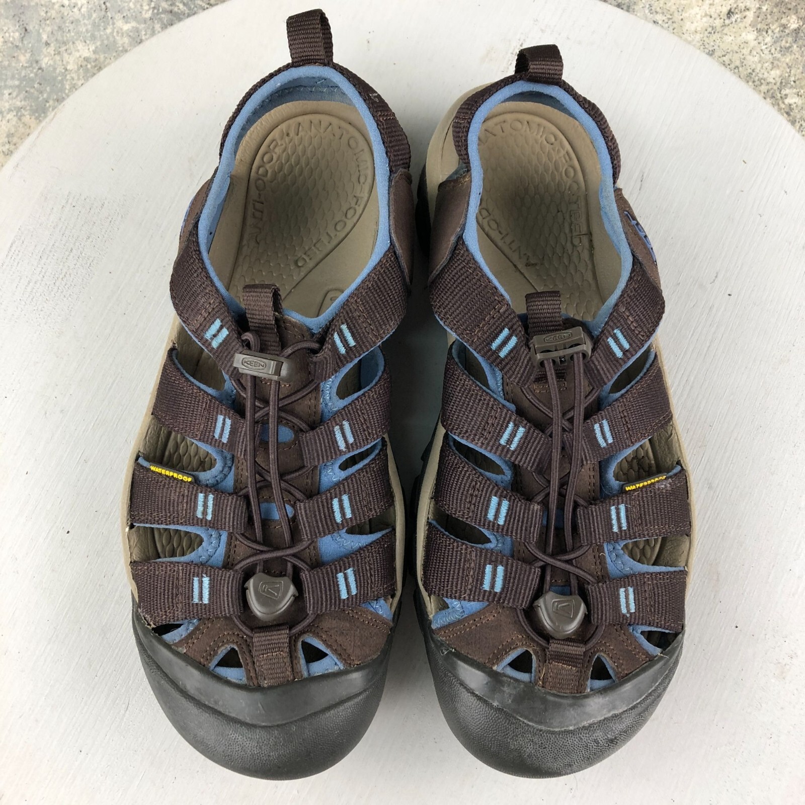 Sandali da esterno Keen donna taglia 10 Newport H2 Mulch Quiet Harbor marrone blu