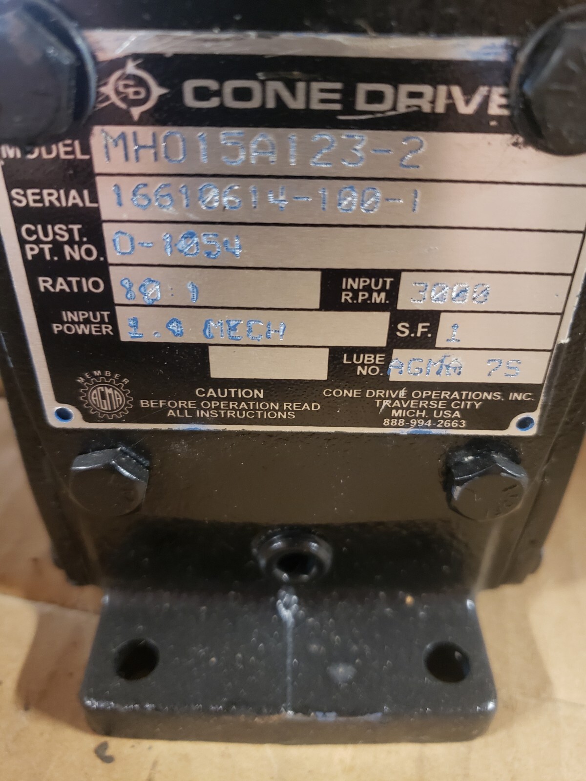 Cone Drive MH015A123-2.   Gear Reducer