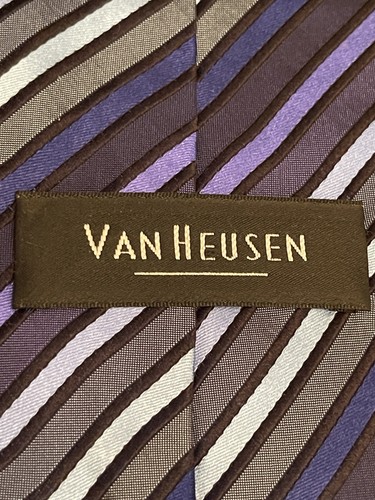 Van Heusen Blue Black Hand Made 100% Silk Men’s Neck Tie Made In China - 第 8/9 張圖片