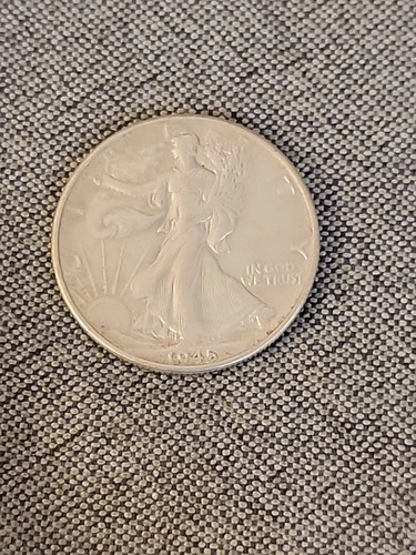 Terrific Au 1945 Walking Liberty Silver Half Dollar.  Lot 015