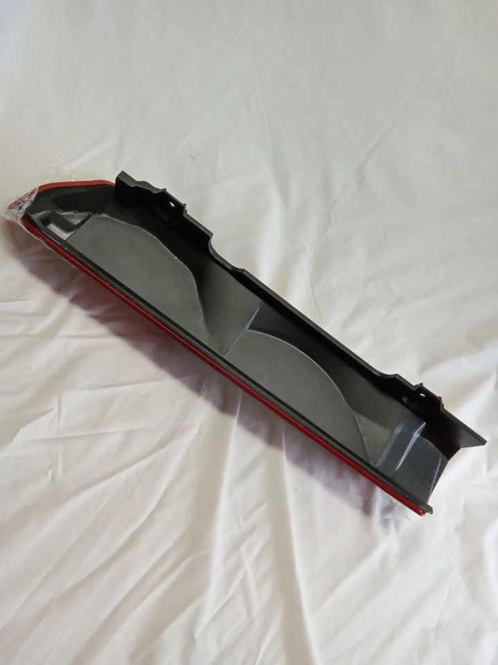 Luz trasera izquierda del lado del conductor para Ford Transit 150 250 350 HD 2015-2020 Foto 2 de 4