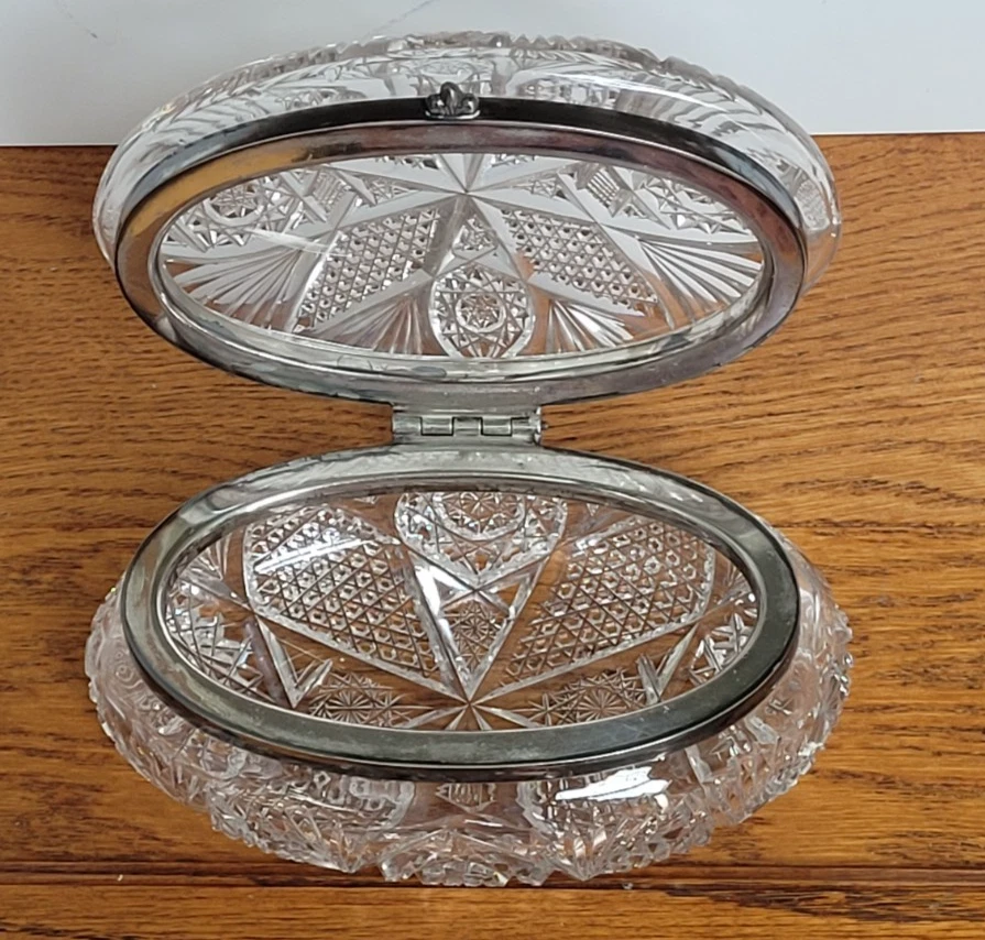 Oval Antique Edwardian Victorian Star Cut Crystal Powder Jar Hinged
Opens in a new window or tab