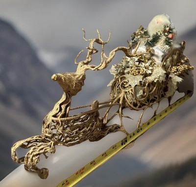 VTG Decorative Gold Twisted Wire Reindeer And Sleigh With Santa 19  X 10  Metal