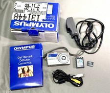 Olympus Stylus 810 8.0MP Digital Camera - Silver w/256mb XD Card /Charger/ Box