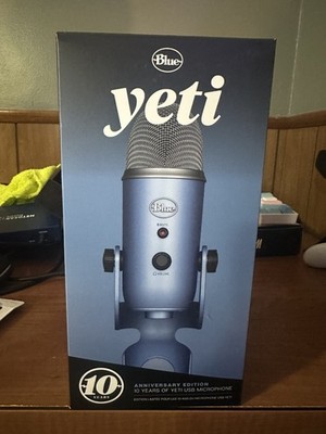 Blue Yeti 988-000402 USB Blue Microphone