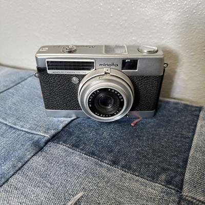VINTAGE Minolta Minoltina-P 35mm Film Viewfinder Camera Rokkor 38mm