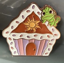 Disney Princess Character Gingerbread House Blind Box Pin Tangled Pascal -opened
