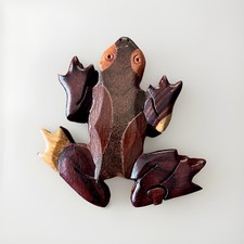 Handcrafted Wooden Frog   Puzzle Box Secret Compartment collectible gift