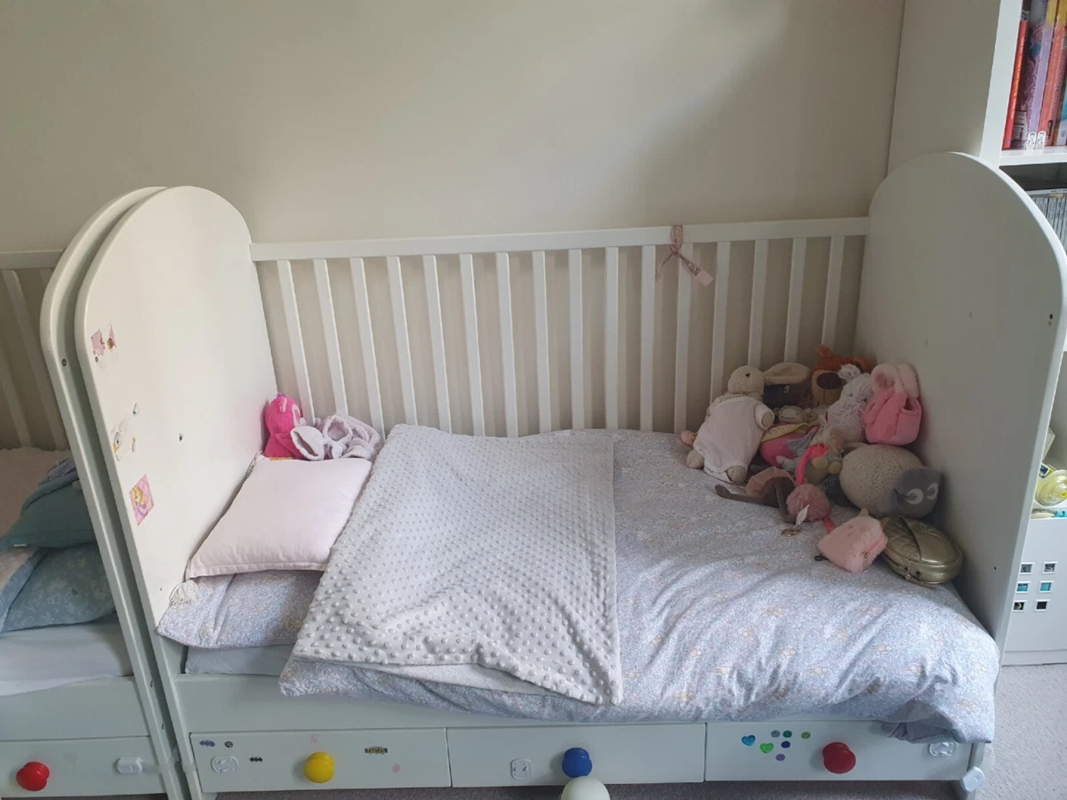 Eve top cot bed