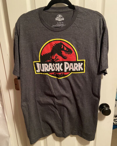 Jurassic Park Gray T- Shirt Movie Dinosaur T-Rex Logo Jurassic World Size XL - Picture 1 of 3