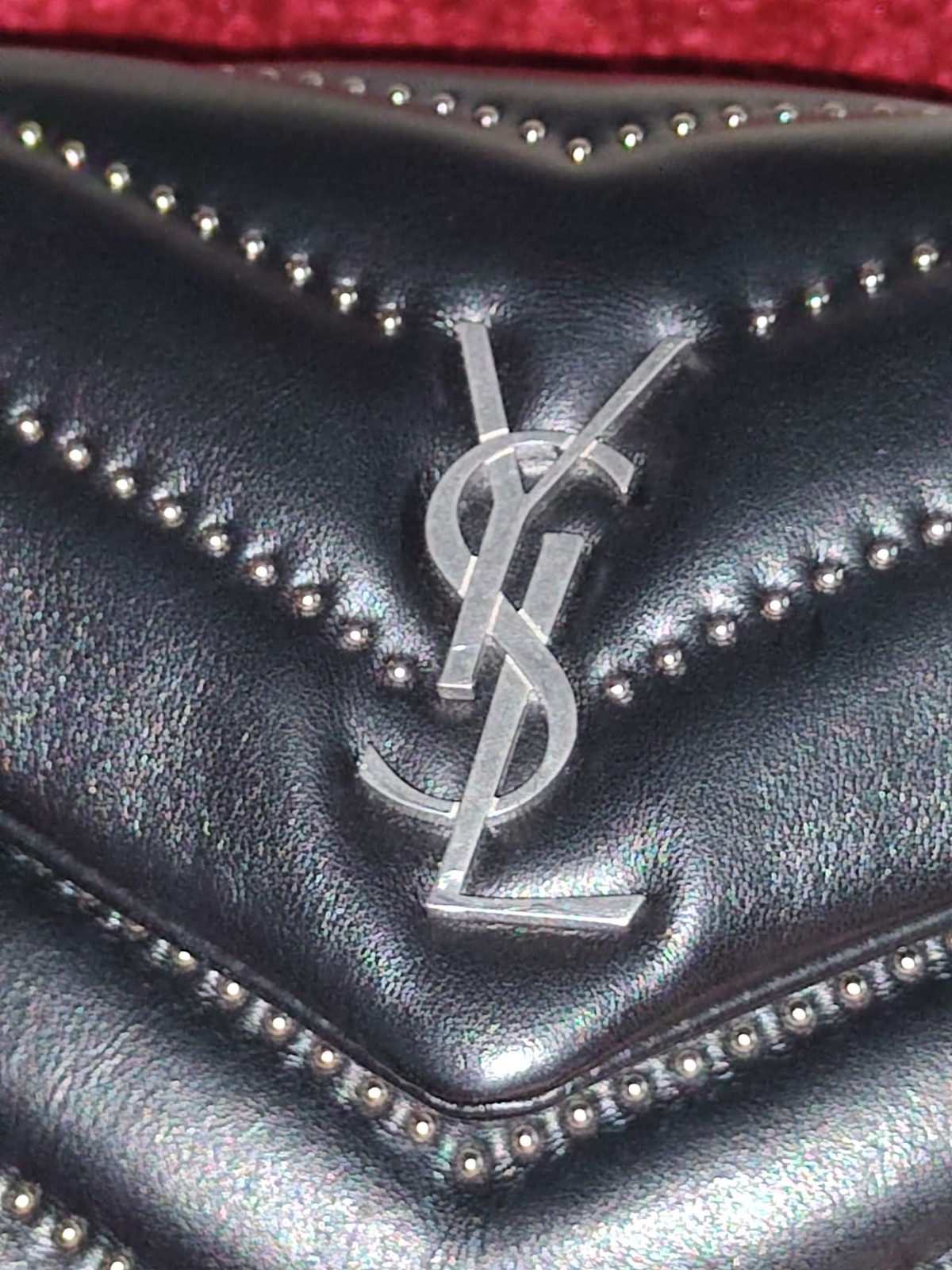 Saint Laurent giocattolo Loulou borchiato