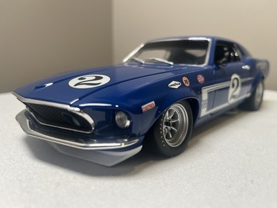 WELLY 1969 TRANS-AM MUSTANG BOSS 302 #2 DAN GURNEY SCALE 1:18