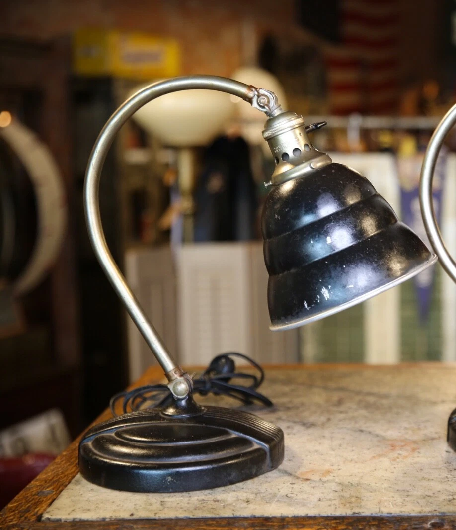 Oc White In Collectible Table Lamps for sale | eBay