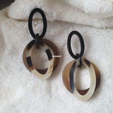 Orecchini in corno di bufalo naturale, bel regalo unico. Orecchini di corno