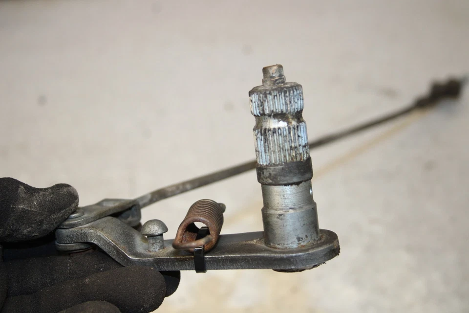 Yamaha DS7 250 1972 varilla de elevación de freno trasero D13-1912. ABG Foto 4 de 4