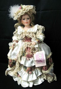 tuss inc porcelain doll 7278