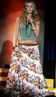 Joss Stone performs at rehearsals for this evenings Brit Awards 20- Old Photo 9