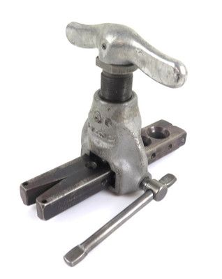 Ridgid No. 376 37° Tubing Pipe Flaring Tool