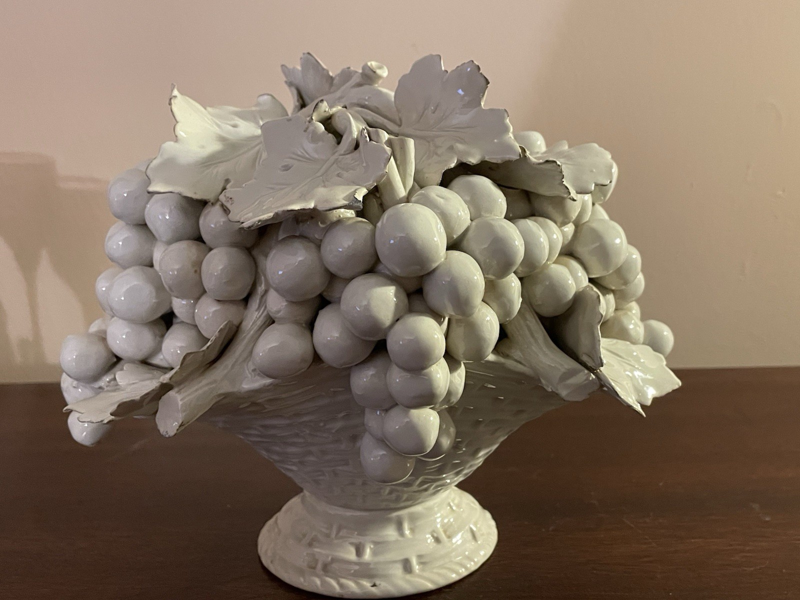 Lg Vintage 1950 Italian Blanc De Chine Porcelain Grape Centerpiece Retails $795