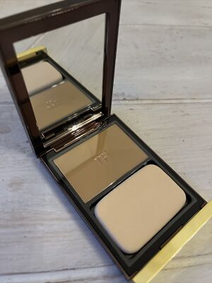 Tom Ford Flawless Powder Foundation 7.0 Tawny Neu 