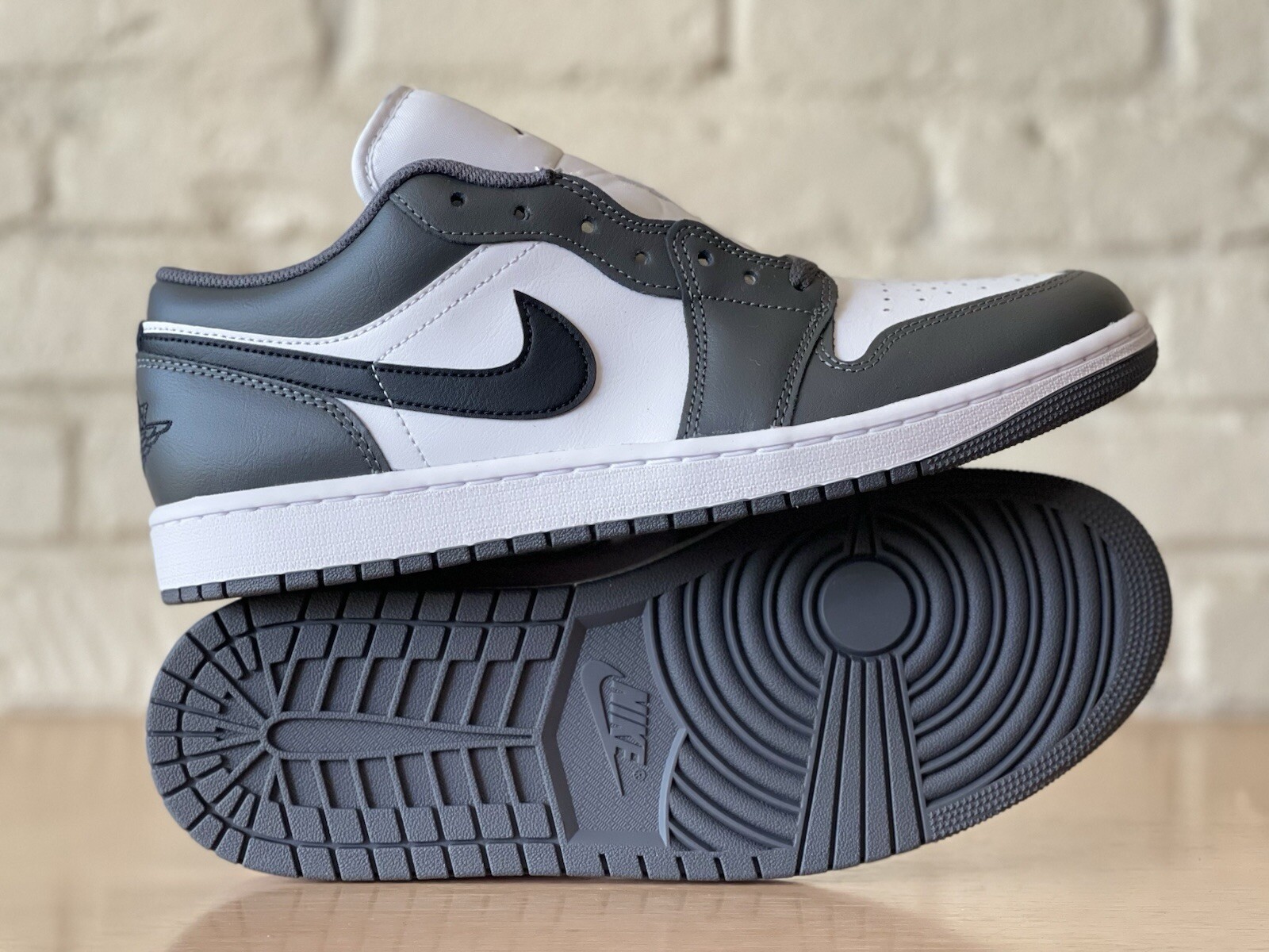 Nike Air Jordan 1 scarpe basse retrò uomo taglia 14 bianco nero grigio ferro 553558 152