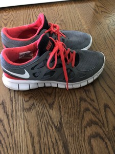 nike free running shoes women