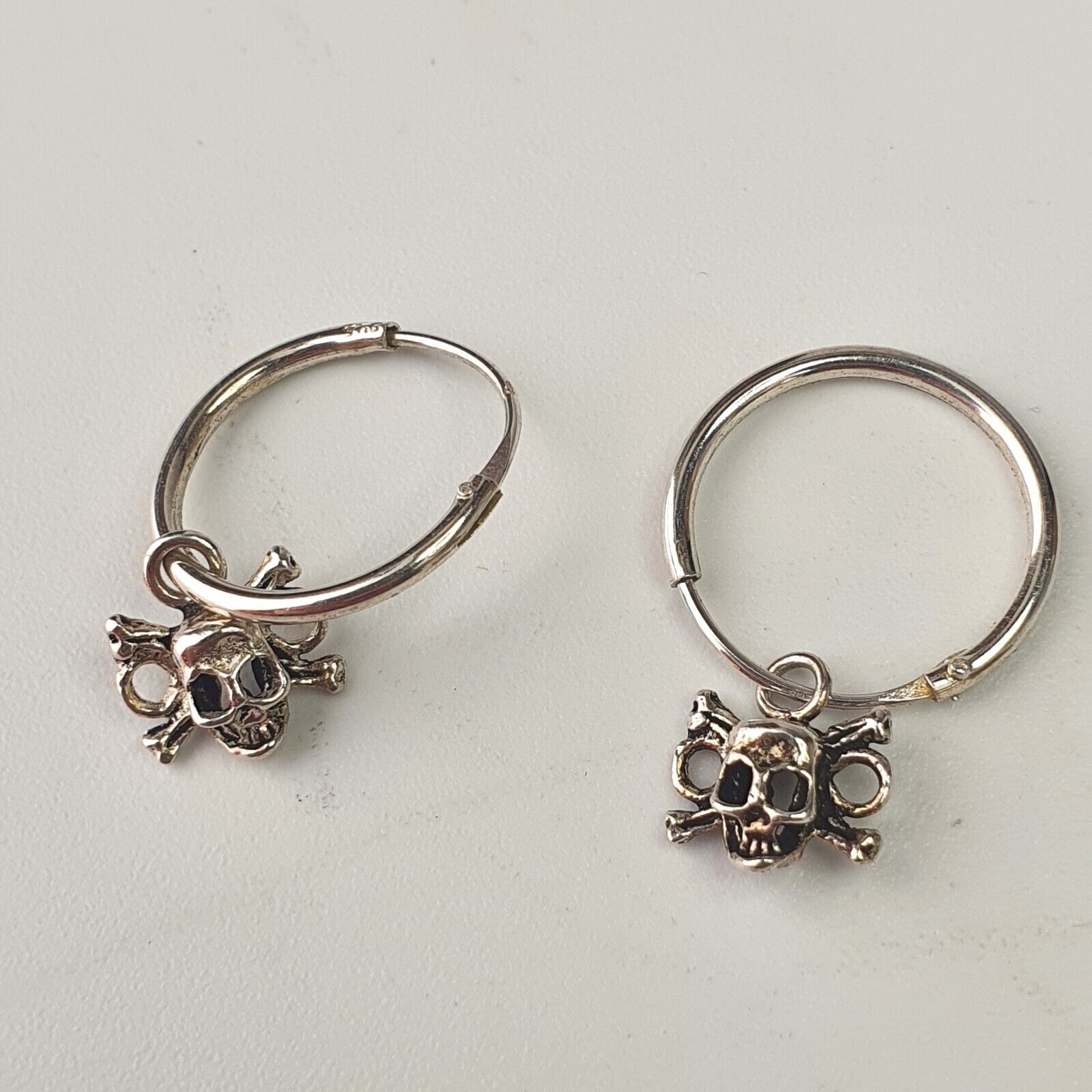 Solid Sterling Silver 925 Skull Cross Bones Gothi… - image 1