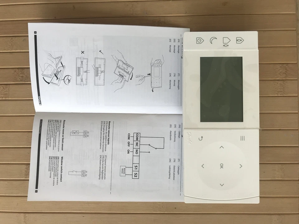 Danfoss TPOne Programmable Room Thermostat White 087N785200 - Photo 3/4