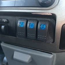 08-16 F250, F350 Rocker Switch, USB, Voltmeter, Mount Panel