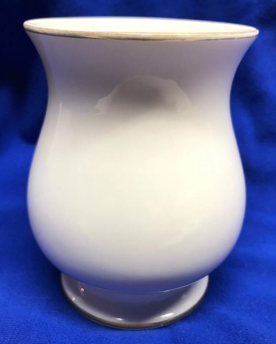 Vintage Gold Rimmed White Bone China Set Of 2 Coffee Mugs Tea Cups FF - Picture 6 of 12