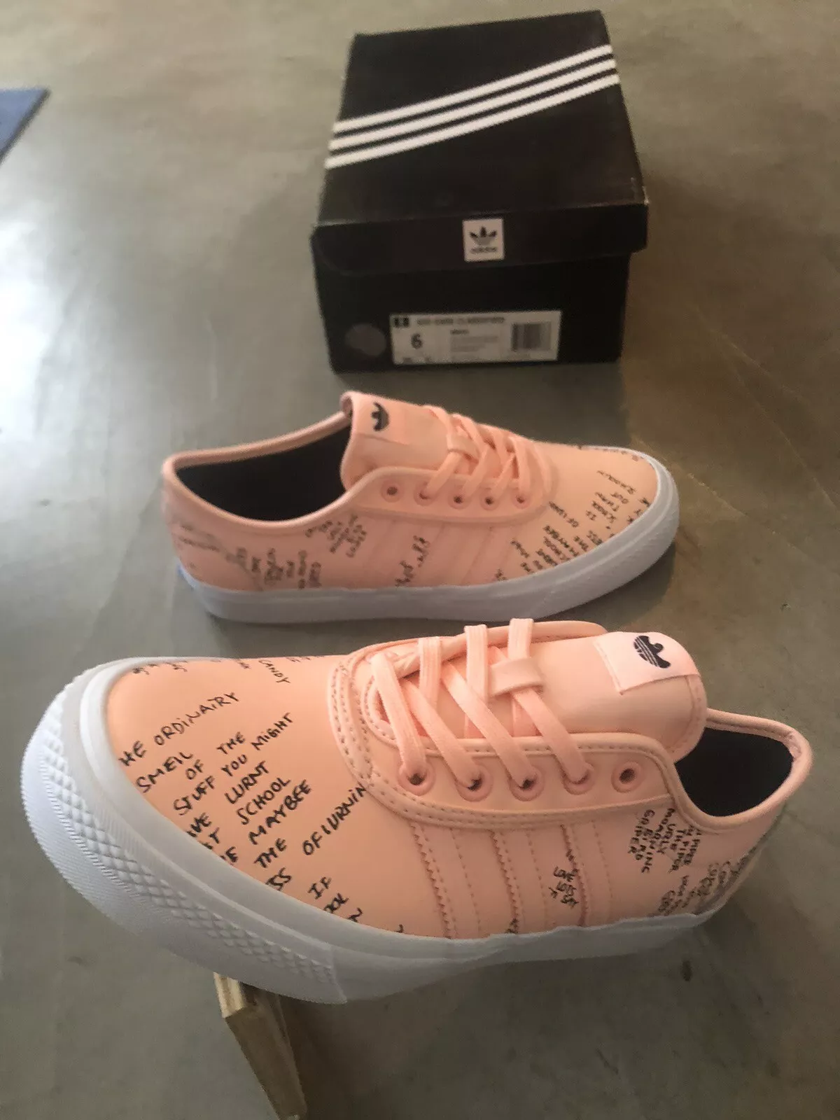 Rare Adidas Skateboarding Adi ease Gonz BB8493 hommes taille 6 femmes 7,5 rose clair