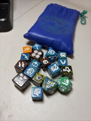 LOT Vintage D&D Dungeons & Dragons Polyhedral Dice & Misc