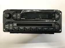 CHRYSLER DODGE JEEP AUTORADIO RADIO AM FM COMPACT DISC RDS NEU 05091610AB !!!!