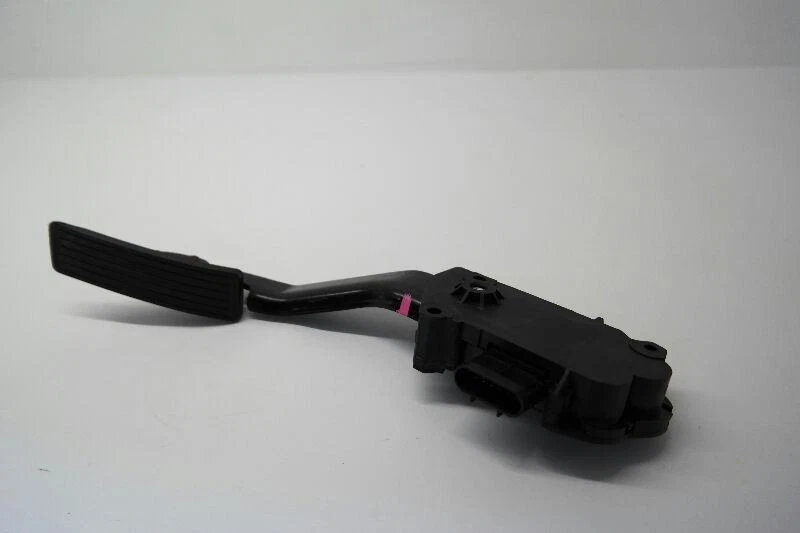 07 08 09 10 MONTAJE ACELERADOR PEDAL GAS SATURN SKY Foto 3 de 4