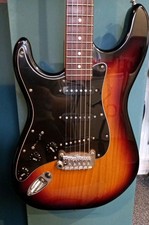 G&L Legacy Electric Guitar (left hand)