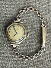 Art Deco 1920's Ladies Elgin Gold Filled Octagonal Hand Engraved Wristwatch