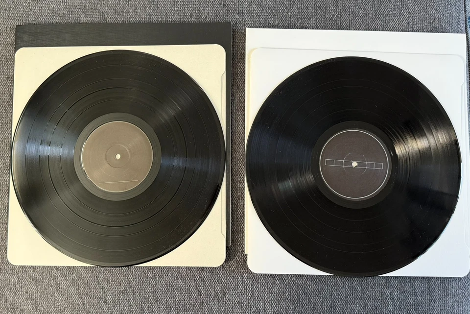 JOY DIVISION - In Memory. 2007 Ltd Ed. Vinyl Boxset. *RARE* Near Mint Condition - Image 4 of 4