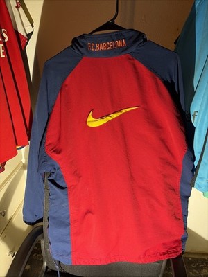 Nike FC Barcelona ウィンドブレーカー 赤ヴィンテージ　レトロS 1998-99 Barcelona Nike Track Jacket. SIZE S. Vintage Rare/Retro
