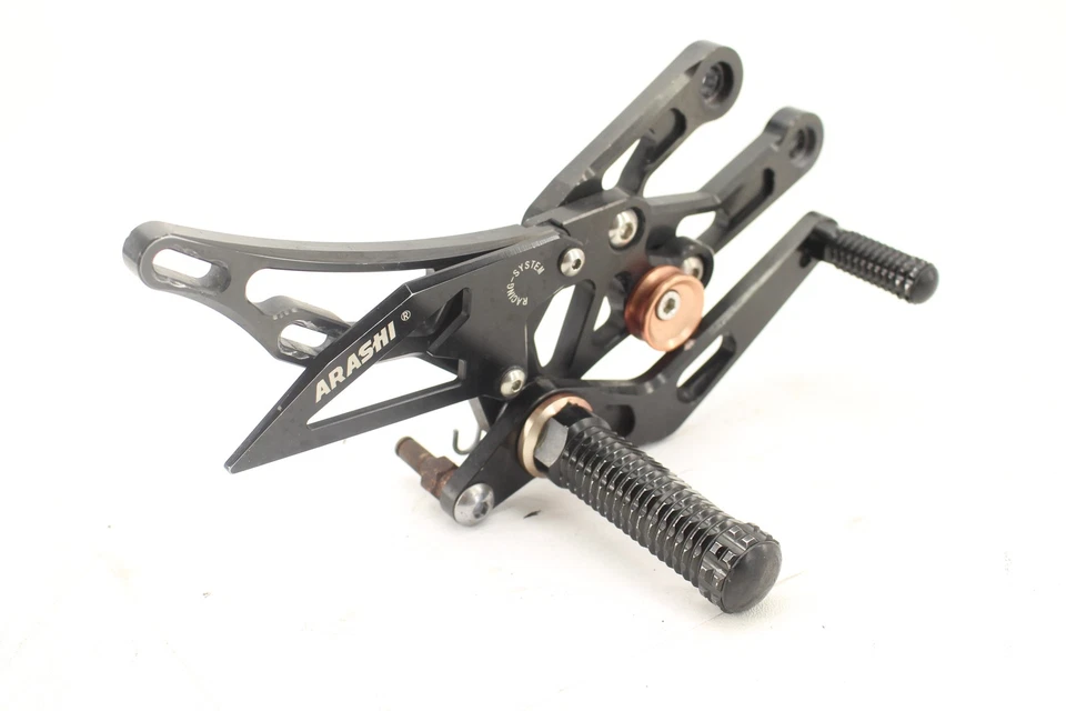 2006 HONDA CBR600RR ARASHI RIGHT FRONT FOOT REST PEG STEP 50660-MEE-000 — 第 2/4 张图片