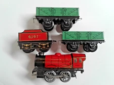 Hornby Clockwork Train Set M.O. Type Made in England by Meccano Ltd.