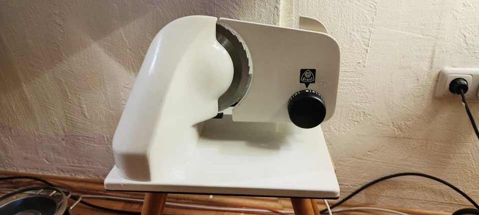 Alleschneider Graef Type FA-181 Leistung 180 Alte Qualität Farbe Silber