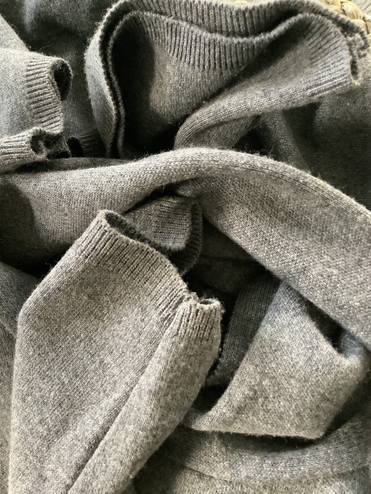 Vintage Basic Editions Long Sleeve Soft Knit Belt… - image 17