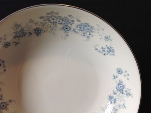 Royal Doulton Michelle One (1) Coupe Soup Bowl The Romance Collection Bone China - Picture 6 of 17