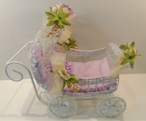 Doll Carriage Bed - Decorated White Metal and Wire fits dolls up to 8" - Picture 3 of 3