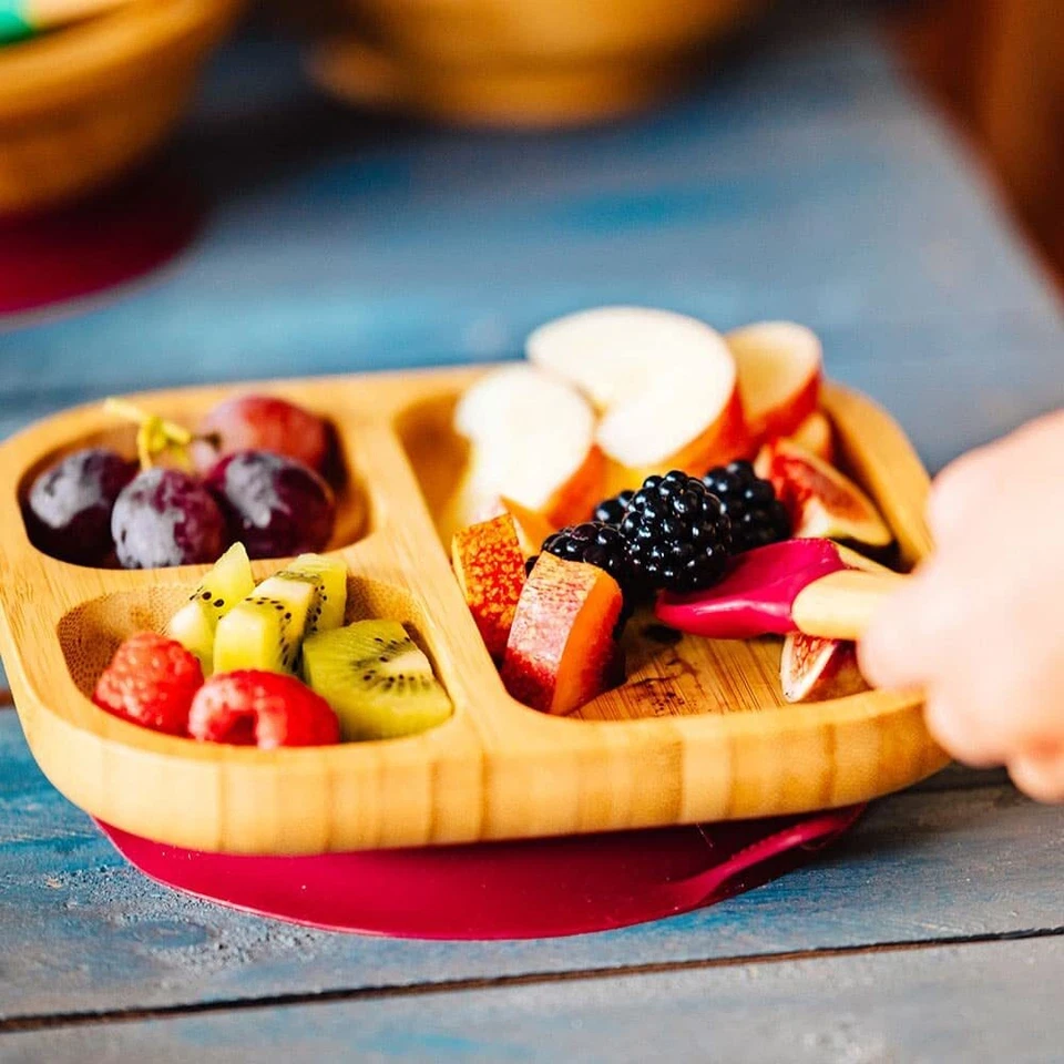 Quadratisches Bambus-Teller-Set I Teller mit Saugnapf mit Löffel – FSC-zertif... - Bild 3 von 4